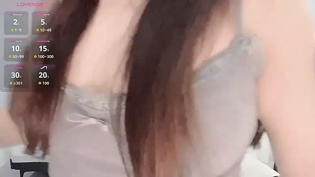 Kinadolly online show from April 12, 2026, 9:12 am