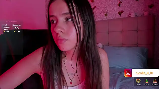 Snapshot of amelia_ferrerx chatting on November 19, 2025, 5:07 am amelia ferrerx online show from November 19, 2025, 5:07 am