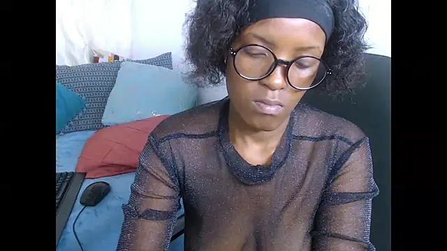 Snapshot of AfricanBarbiee69 chatting on November 21, 2025, 8:46 am AfricanBarbiee69 online show from November 21, 2025, 8:46 am