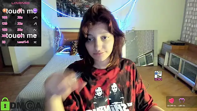Snapshot of A_Skyy chatting on August 1, 2026, 8:40 pm A Skyy online show from August 1, 2026, 8:40 pm