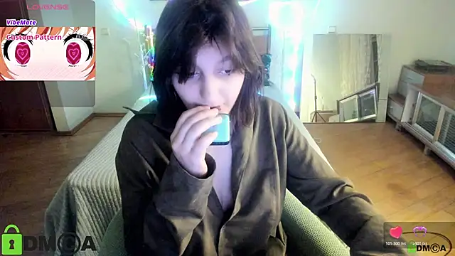 Snapshot of A_Skyy chatting on July 6, 2026, 9:39 pm A Skyy online show from July 6, 2026, 9:39 pm
