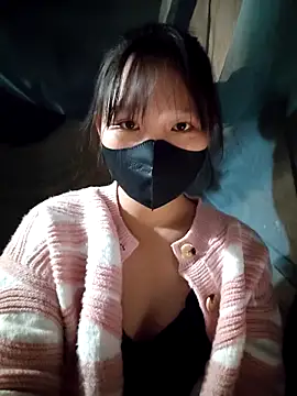 Snapshot of linh-miu99 chatting on November 18, 2025, 6:22 pm linh-miu99 online show from November 18, 2025, 6:22 pm