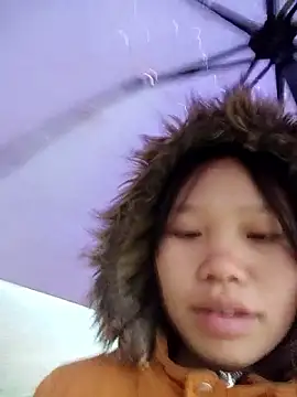 linh-miu99 online show from February 2, 2026, 10:03 am