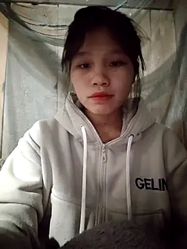 linh-miu99 online show from February 3, 2026, 6:51 am
