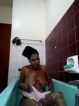 Snapshot of Hotcougar chatting on November 6, 2025, 8:29 am Hotcougar online show from November 6, 2025, 8:29 am