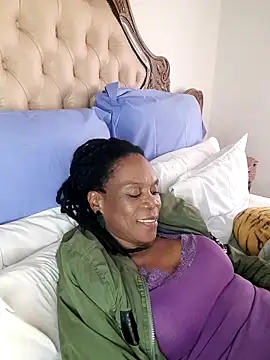 Snapshot of Hotcougar chatting on December 3, 2025, 12:59 pm Hotcougar online show from December 3, 2025, 12:59 pm