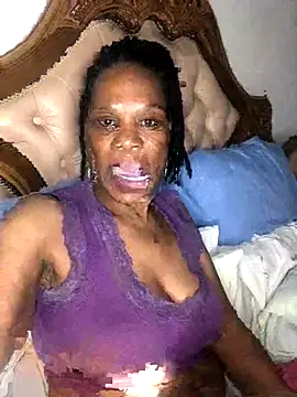 Snapshot of Hotcougar chatting on November 21, 2025, 5:45 pm Hotcougar online show from November 21, 2025, 5:45 pm