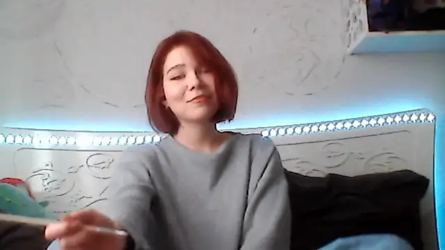 ReginaVbiles online show from October 26, 2025, 8:37 am