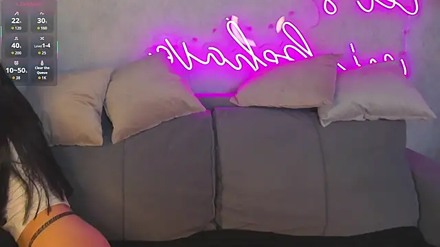 Snapshot of Eva_Mayers chatting on November 25, 2025, 12:33 am Eva Mayers online show from November 25, 2025, 12:33 am