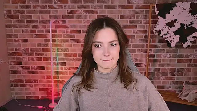 KiraVair online show from March 10, 2026, 12:20 pm