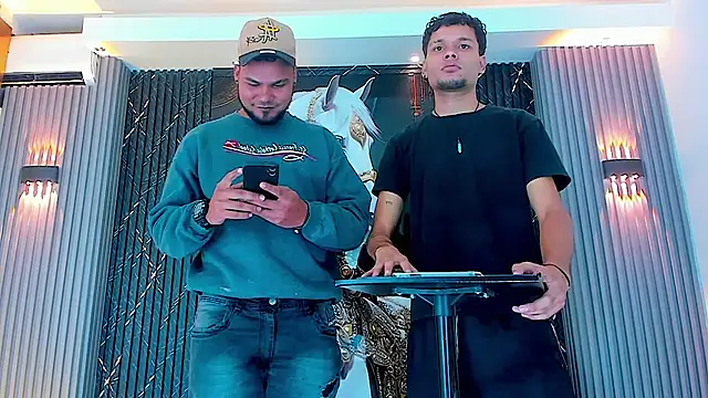 Snapshot of handsome_boys22 chatting on October 23, 2025, 11:53 am handsome boys22 online show from October 23, 2025, 11:53 am