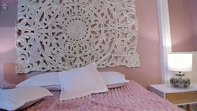 Snapshot of MiaCassel chatting on June 2, 2026, 8:09 pm MiaCassel online show from June 2, 2026, 8:09 pm