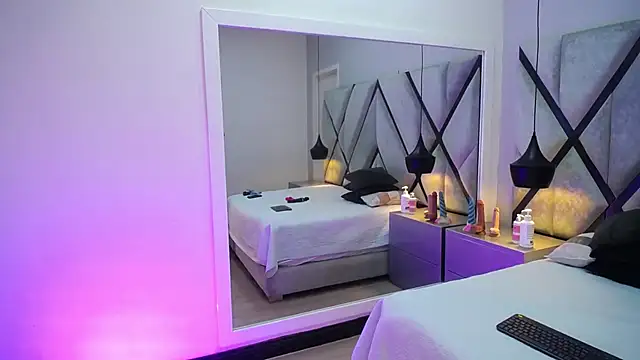 Snapshot of AriaWillss chatting on December 5, 2025, 12:04 pm AriaWillss online show from December 5, 2025, 12:04 pm