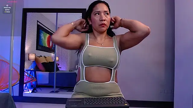 Snapshot of SashaaVixen chatting on December 2, 2025, 11:56 am SashaaVixen online show from December 2, 2025, 11:56 am