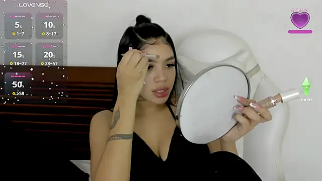 Snapshot of tifanymonroe chatting on December 16, 2025, 11:03 am tifanymonroe online show from December 16, 2025, 11:03 am