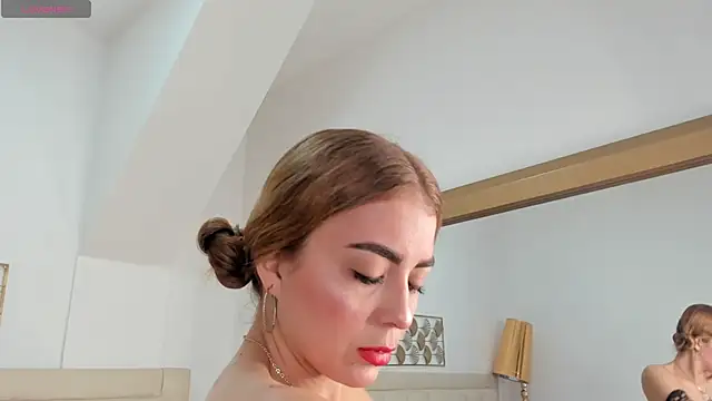 Snapshot of lucia_lorenz chatting on November 11, 2025, 11:27 am lucia lorenz online show from November 11, 2025, 11:27 am