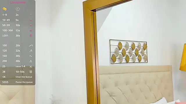 Snapshot of lucia_lorenz chatting on December 14, 2025, 11:27 am lucia lorenz online show from December 14, 2025, 11:27 am