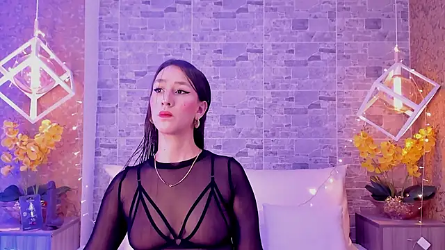 Snapshot of Catalina-Thompson chatting on November 27, 2025, 11:54 am Catalina-Thompson online show from November 27, 2025, 11:54 am