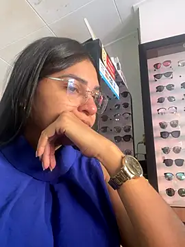 Snapshot of belaamor chatting on October 18, 2025, 11:56 am belaamor online show from October 18, 2025, 11:56 am