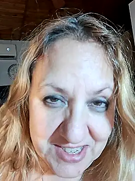 Snapshot of JennyInVegas chatting on November 14, 2025, 3:10 am JennyInVegas online show from November 14, 2025, 3:10 am