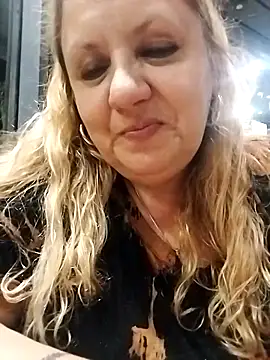 Snapshot of JennyInVegas chatting on February 28, 2026, 1:49 am JennyInVegas online show from February 28, 2026, 1:49 am