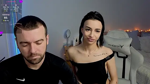 Snapshot of AdeleLaCr0ix chatting on November 24, 2025, 10:10 pm AdeleLaCr0ix online show from November 24, 2025, 10:10 pm