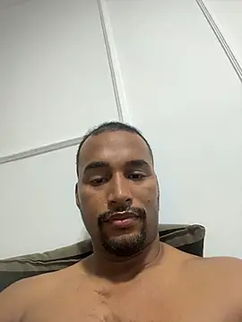 Snapshot of casalbrhot25 chatting on November 4, 2025, 1:53 am casalbrhot25 online show from November 4, 2025, 1:53 am