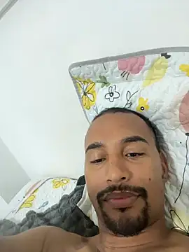 Snapshot of casalbrhot25 chatting on November 20, 2025, 5:08 am casalbrhot25 online show from November 20, 2025, 5:08 am