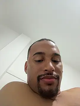 Snapshot of casalbrhot25 chatting on November 16, 2025, 3:44 am casalbrhot25 online show from November 16, 2025, 3:44 am