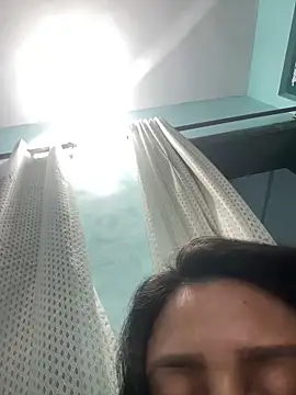 Snapshot of heenashai chatting on November 1, 2025, 10:25 pm heenashai online show from November 1, 2025, 10:25 pm