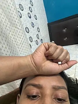 heenashai online show from November 10, 2025, 6:13 pm