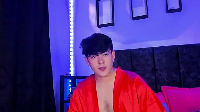 Snapshot of Theo_Noxxx chatting on November 2, 2025, 7:30 pm Theo Noxxx online show from November 2, 2025, 7:30 pm