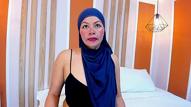 SophiaBeckerr online show from January 5, 2026, 6:55 pm