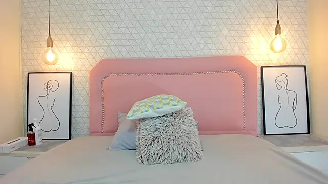 Snapshot of TAYLORMEYER1 chatting on November 26, 2025, 3:17 am TAYLORMEYER1 online show from November 26, 2025, 3:17 am