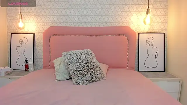 Snapshot of TAYLORMEYER1 chatting on November 13, 2025, 3:54 am TAYLORMEYER1 online show from November 13, 2025, 3:54 am