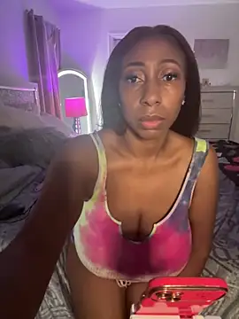 Snapshot of GoddessGlam chatting on October 17, 2025, 10:44 pm GoddessGlam online show from October 17, 2025, 10:44 pm