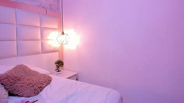 Snapshot of Sofia_clk chatting on November 15, 2025, 8:13 pm Sofia clk online show from November 15, 2025, 8:13 pm