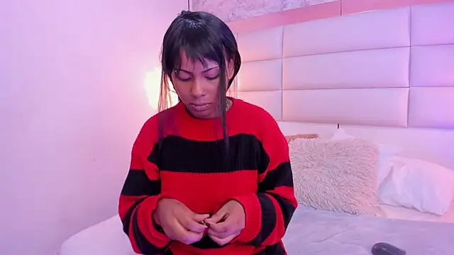 Snapshot of Sofia_clk chatting on December 3, 2025, 3:51 am Sofia clk online show from December 3, 2025, 3:51 am