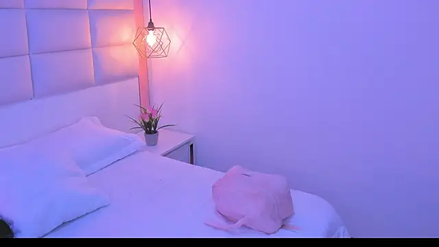 Sofia clk online show from April 22, 2026, 3:24 am