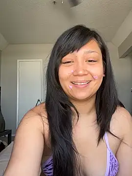 babygirlesme online show from May 14, 2026, 7:55 pm