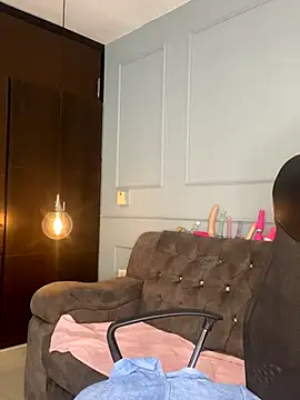 Snapshot of Orianabluee_ chatting on November 20, 2025, 3:18 am Orianabluee online show from November 20, 2025, 3:18 am