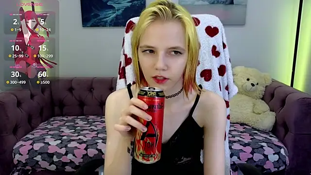 Snapshot of MitaSide chatting on November 20, 2025, 8:42 pm MitaSide online show from November 20, 2025, 8:42 pm