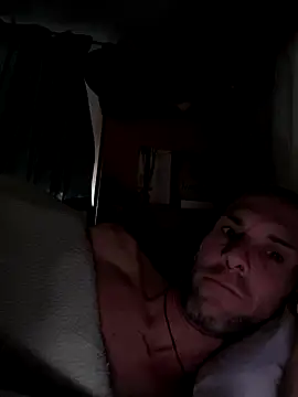 Snapshot of Vanovik20 chatting on October 18, 2025, 7:54 am Vanovik20 online show from October 18, 2025, 7:54 am