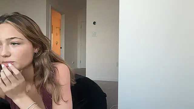 Snapshot of avaowensss chatting on December 15, 2025, 11:42 pm avaowensss online show from December 15, 2025, 11:42 pm