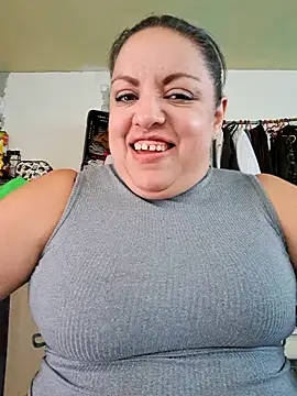 Snapshot of Alondrabb80 chatting on October 19, 2025, 11:18 pm Alondrabb80 online show from October 19, 2025, 11:18 pm