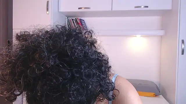 Snapshot of MartiRuis10 chatting on November 17, 2025, 8:02 pm MartiRuis10 online show from November 17, 2025, 8:02 pm