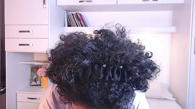 Snapshot of MartiRuis10 chatting on November 20, 2025, 9:15 pm MartiRuis10 online show from November 20, 2025, 9:15 pm