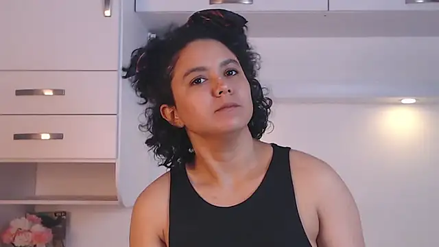 Snapshot of MartiRuis10 chatting on October 24, 2025, 9:47 pm MartiRuis10 online show from October 24, 2025, 9:47 pm