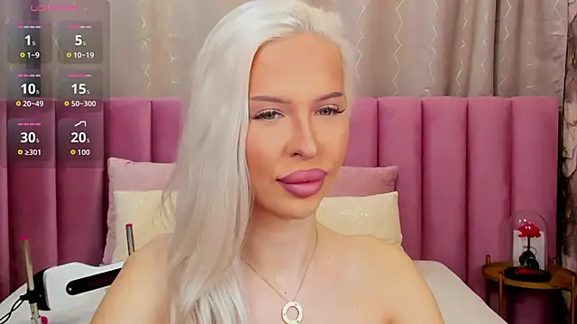 Snapshot of KailaCrystall chatting on December 4, 2025, 1:37 am KailaCrystall online show from December 4, 2025, 1:37 am