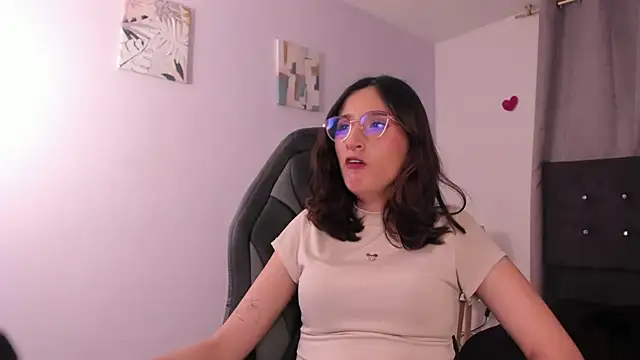 Snapshot of princess_foxxy chatting on March 10, 2026, 9:08 pm princess foxxy online show from March 10, 2026, 9:08 pm